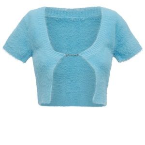 JACQUEMUS LA MAILLLLE NEVE KNIT CROP TOP LIGHT BLUE